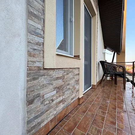 Casa Viselor De Vara بيت ضيافة دووا مايْ