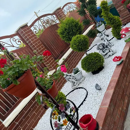 Casa Viselor De Vara Gasthuis Două Mai