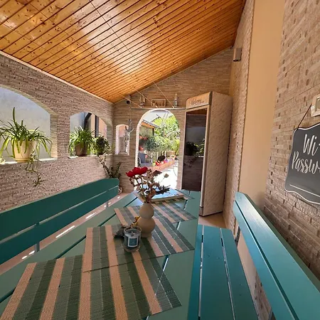 Gasthuis Casa Viselor De Vara Două Mai